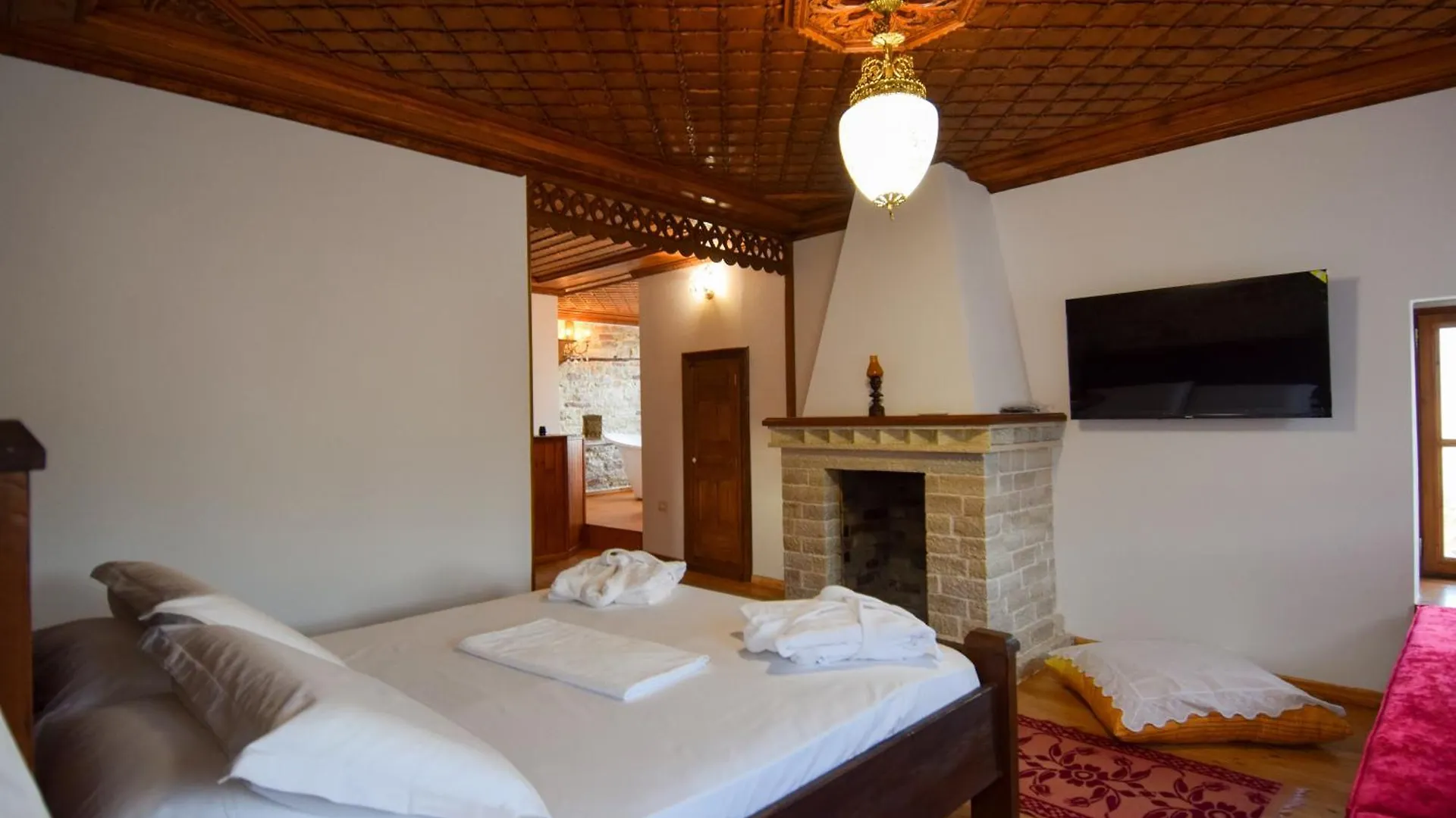 Aqueduct Inn Gjirokaster Hotel